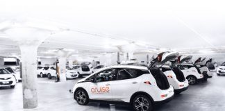 اولین خودروی بدون راننده برقی جنرال موتورز