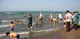 شناگاهها پرچم سلامت می گیرند؛ بابلسر پرچم آبی گرفت