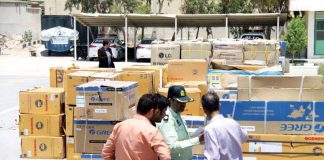 قاچاق کالا نصف شد؛ از 25 میلیارد دلار به 12.6 میلیارد دلار