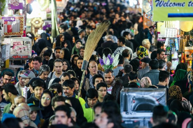 یک ششم خانوارهای ایرانی در تهران زندگی می‌کنند