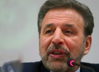 واعظی: قوانین و مقررات با هدف حمایت از کسب و کار الکترونیک تغییر کند