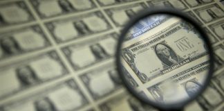 فروش ارز مسافرتی متوقف میشود