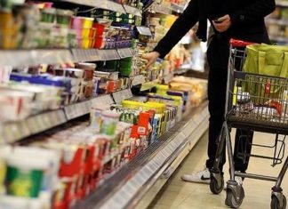 “قیمت گذاری کالاها بر مبنای عرضه و تقاضا انجام شود”