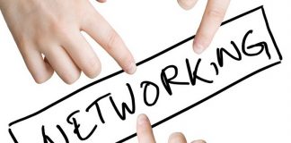 نشانههای شبکهسازی بیش از حد در کسب و کار