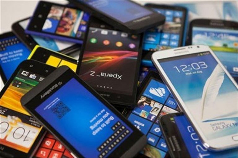 “قیمت گوشی همراه بااجرای طرح رجیستری 20 تا 30 درصد افزایش می‌یابد”