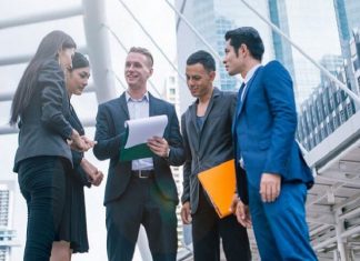 ۱۵ روش برای این که حین کار خسته و بیحال نباشید