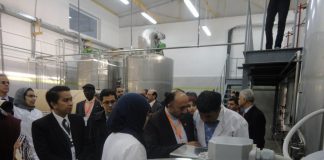 نخستین کارخانه تولید شکر از خرما در الجزایر با فناوری ایرانی افتتاح شد