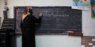 “دومیلیون و 690 هزار نفر از افراد 10 تا 49 ساله بیسواد مطلق هستند”
