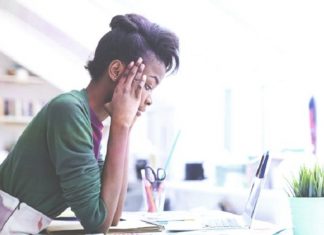 اشتباهاتی که آینده شغلی شما را نابود میکند