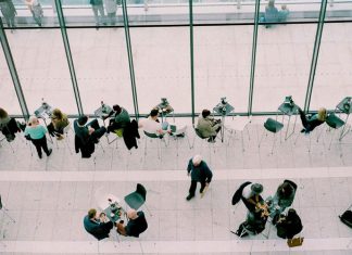 چطور شبکهای پایدار و حمایتگر برای کسبوکار بسازیم