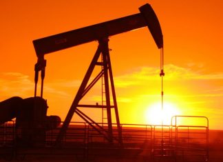 پایان جنگ تجاری به بازار نفت کمک میکند با بایان جنگ تجاری وضعیت بازار نفت بهتر می شود