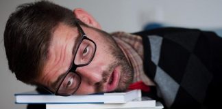 پیامدهای خواب ناکافی: از مرگ ناگهانی تا اختلالات ذهنی و روانی