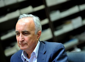 خصوصیسازی را متوقف کنید