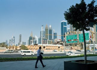 دوبی چطور آیندهاش را به خطر انداخت؟