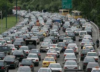 61 درصد بنزین توسط خودروهای سواری مصرف می شود خودروهای شخصی بخش عمده بنزین را مصرف می کنند