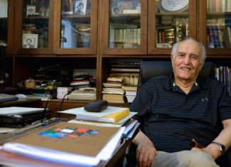 درباره محمود خیامی محمود خیامی بنیان گذار شرکت ایران ناسیونال1