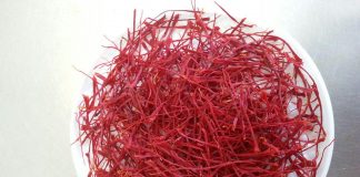 شیوه تشخیص زعفران اصل در خرید عمده زعفران فله روش تشخیص زعفران اصل از تقلبی