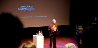 چگونه با داستان سرایی تاثیرگذار مشتریان را قانع کنیم؟