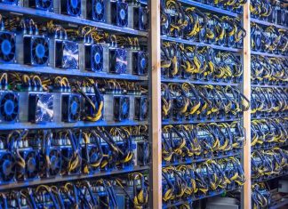 احتمال فعالیت ۵۰۰ هزار دستگاه استخراج رمز ارز در ایران رمز ارز ماینر