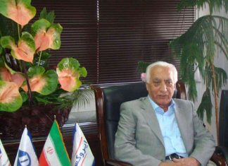 منوچهر سلطانی حسینی، کارآفرین برندهای شوینده و بهداشتی منوچهر سلطانی حسینی بنیانگذار و مالک شرکت صنایع شوینده و بهداشتی آوندفر