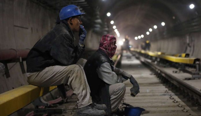 اقتصاد ایران تونل مترو