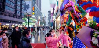 یک سال با کرونا؛ آیا برای بازگشت به زندگی عادی آمادهایم کرون