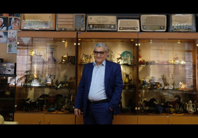 سعید منصور افشار بنیانگذار شرکت هوراند؛ کارآفرینی که با فلسفه واحد تولیدی اش را اداره می کند