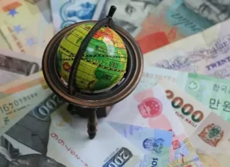 پیش بینی رشد اقتصادی جهان در سال ۲۰۲۴ سازمان ملل متحد در گزارش وضعیت اقتصادی جهانی و چشمانداز ۲۰۲۴ خود پیشبینی کرد که رشد اقتصاد جهانی در سال ۲۰۲۴ به ۲.۴ درصد برسد.