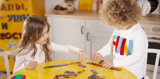 سفر به دنیای تخیل با اسباببازیهای جذاب سفر به دنیای تخیل با اسباببازی های جذاب Amikone