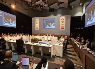 اعضای بریکس به تجارت با ارزهای داخلی تاکید کردند اعضای بریکس به تجارت با ارزهای داخلی تاکید کردند