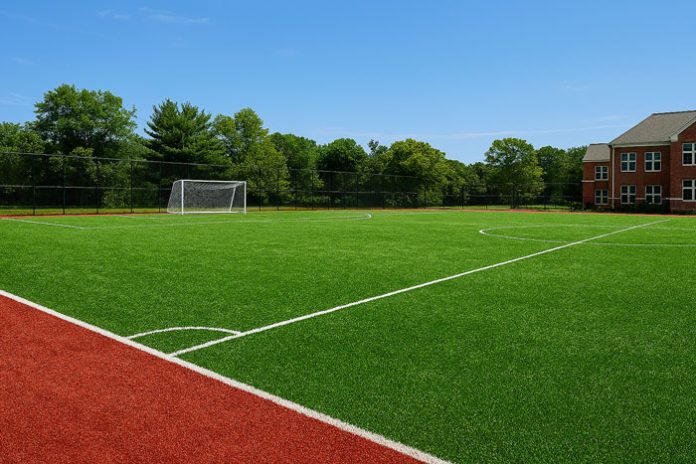 SR45n3JF0cCA7tb8fGy5z7NSGl765Ca2TBaTz7k3 7 نکته طلایی برای افزایش عمر چمن مصنوعی